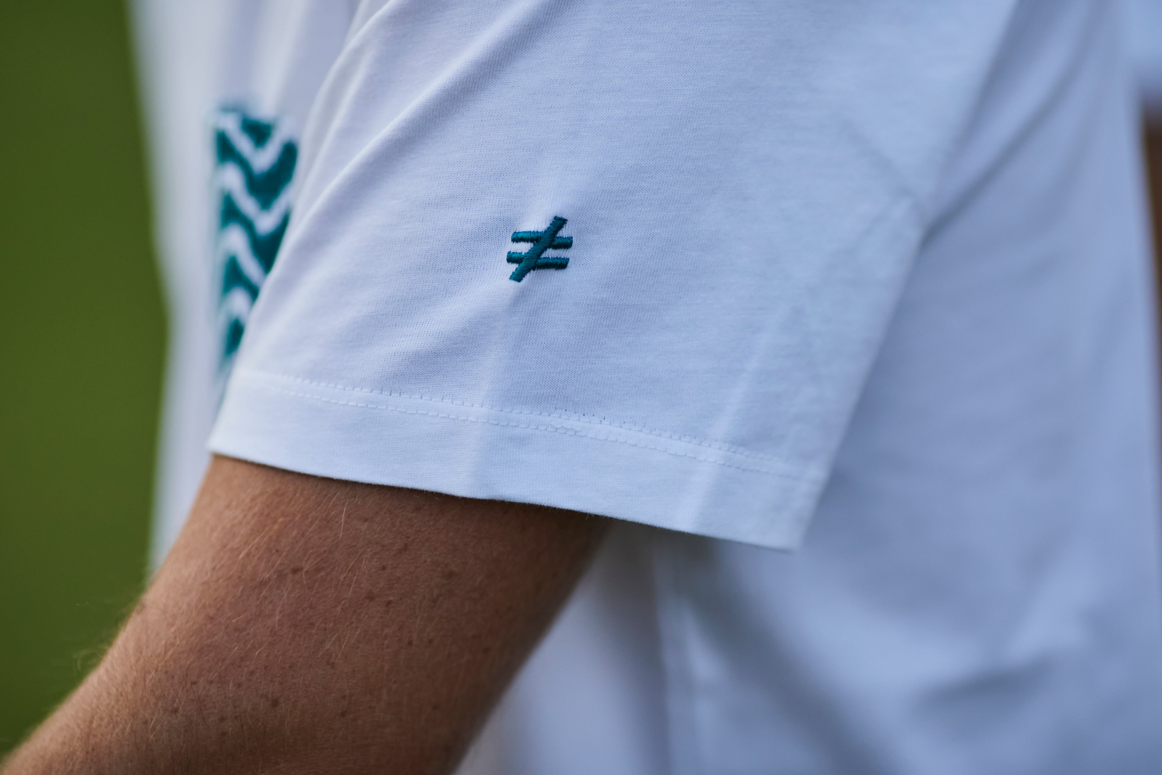 Weißes mediterranes T-Shirt